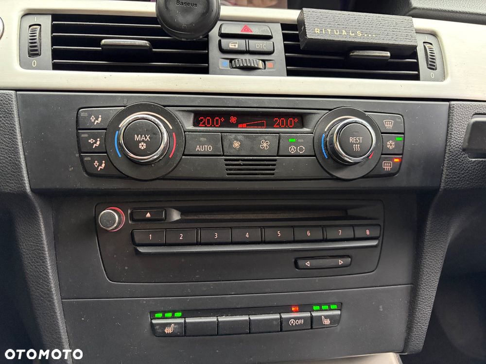 BMW Seria 3 320i - 18