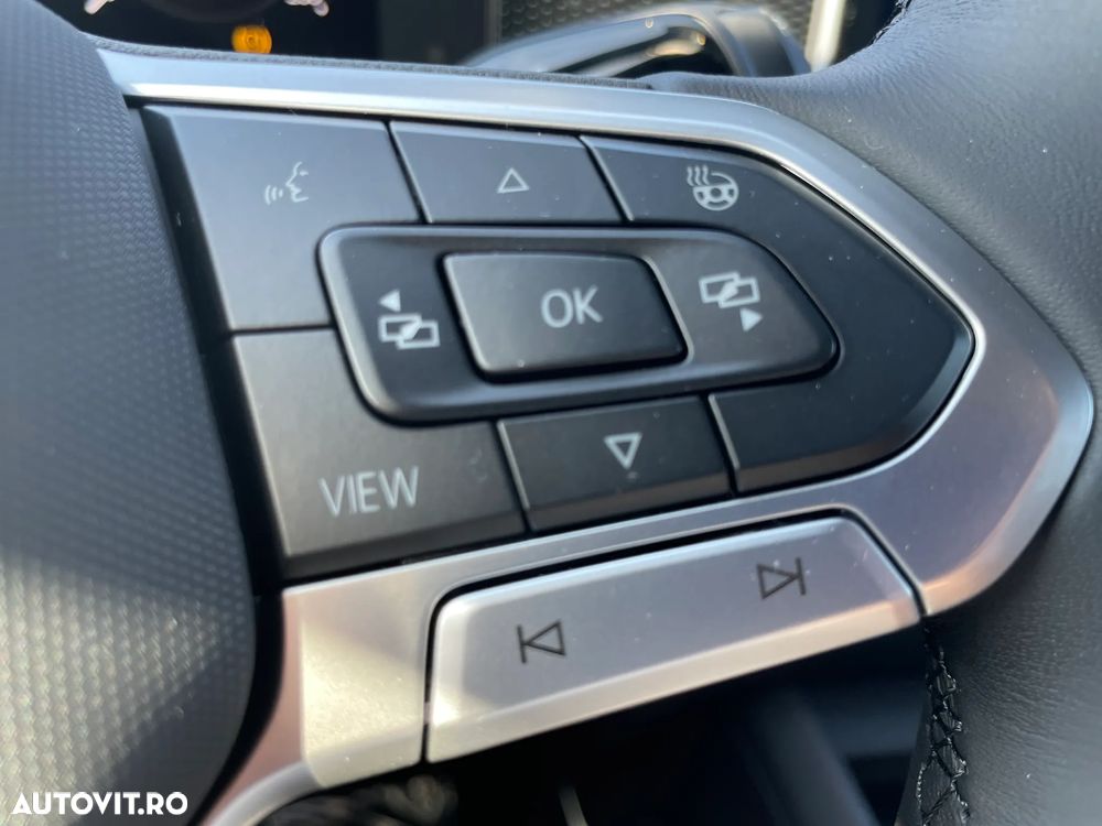 Volkswagen Tiguan - 24