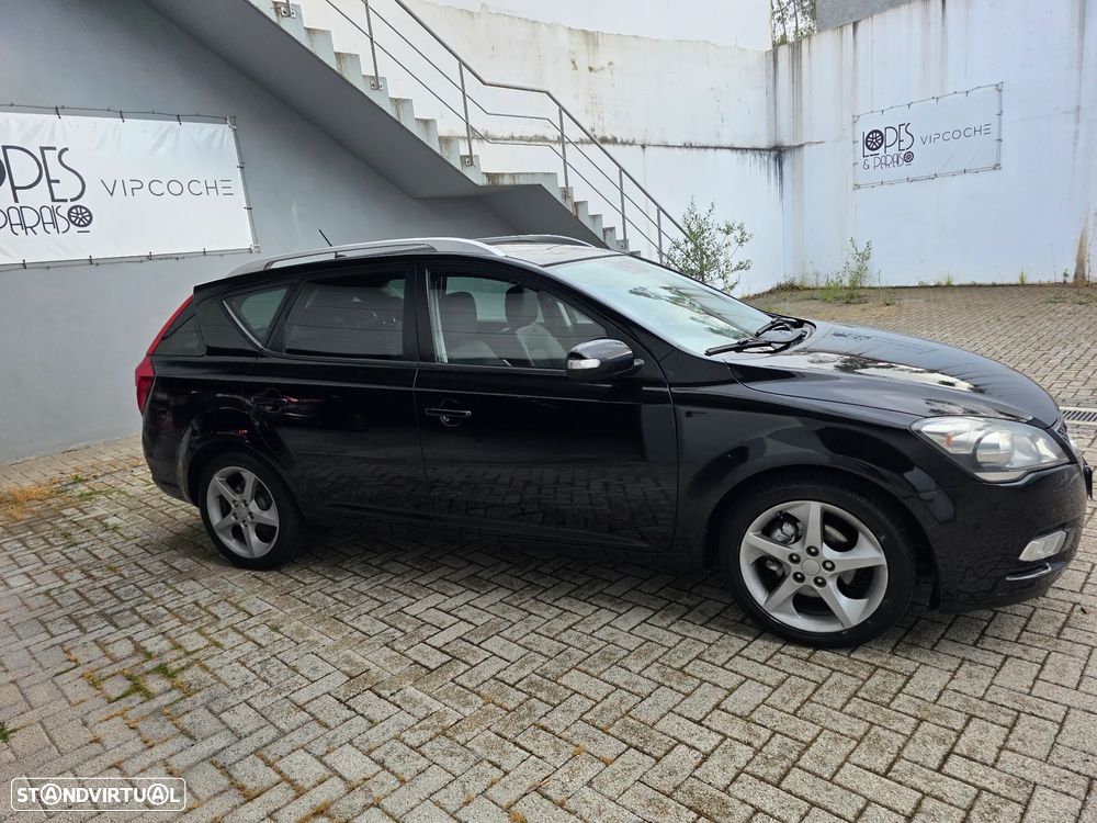 Kia Ceed SW 1.6 CRDi EX ISG - 11