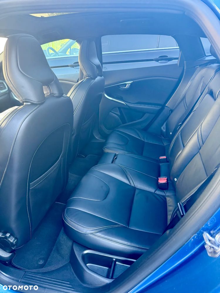 Volvo V40 D3 Drive-E SCR R-Design Momentum - 7