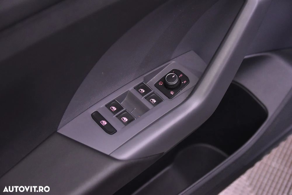 Volkswagen T-Cross - 14