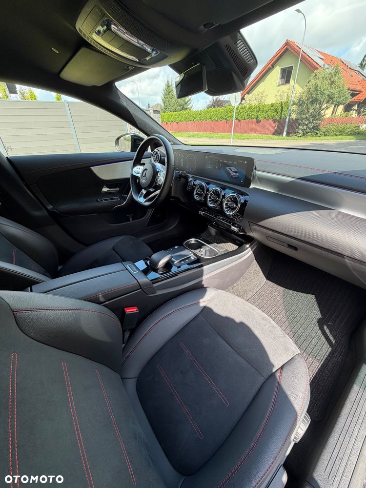 Mercedes-Benz CLA 200 d AMG Line 8G-DCT - 8