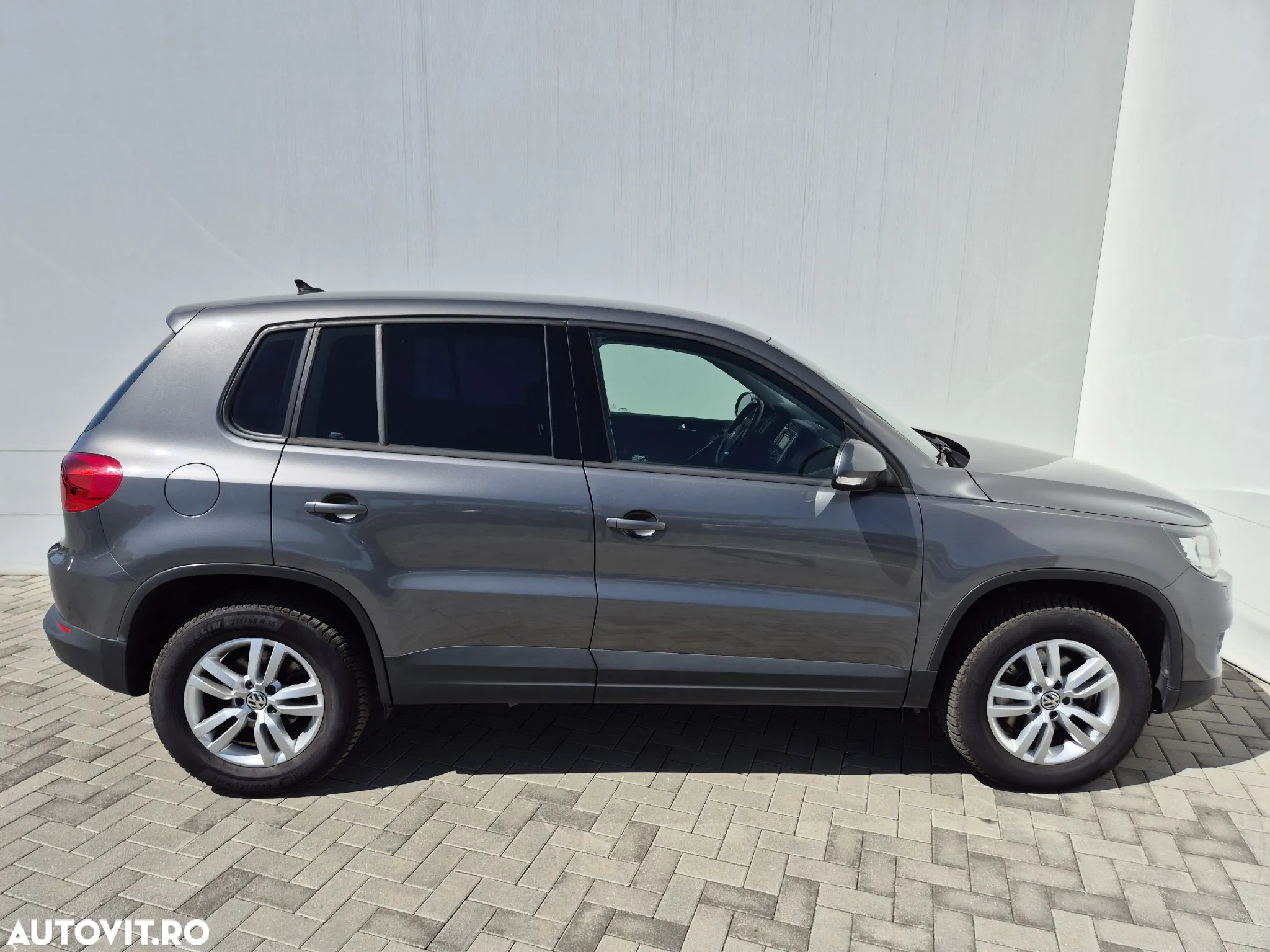 Volkswagen Tiguan 2.0 TDI 4Motion DSG Trend & Fun - 6