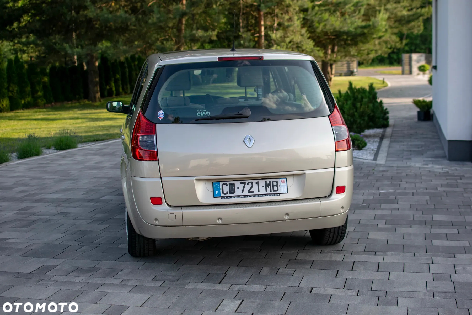 Renault Grand Scenic - 27