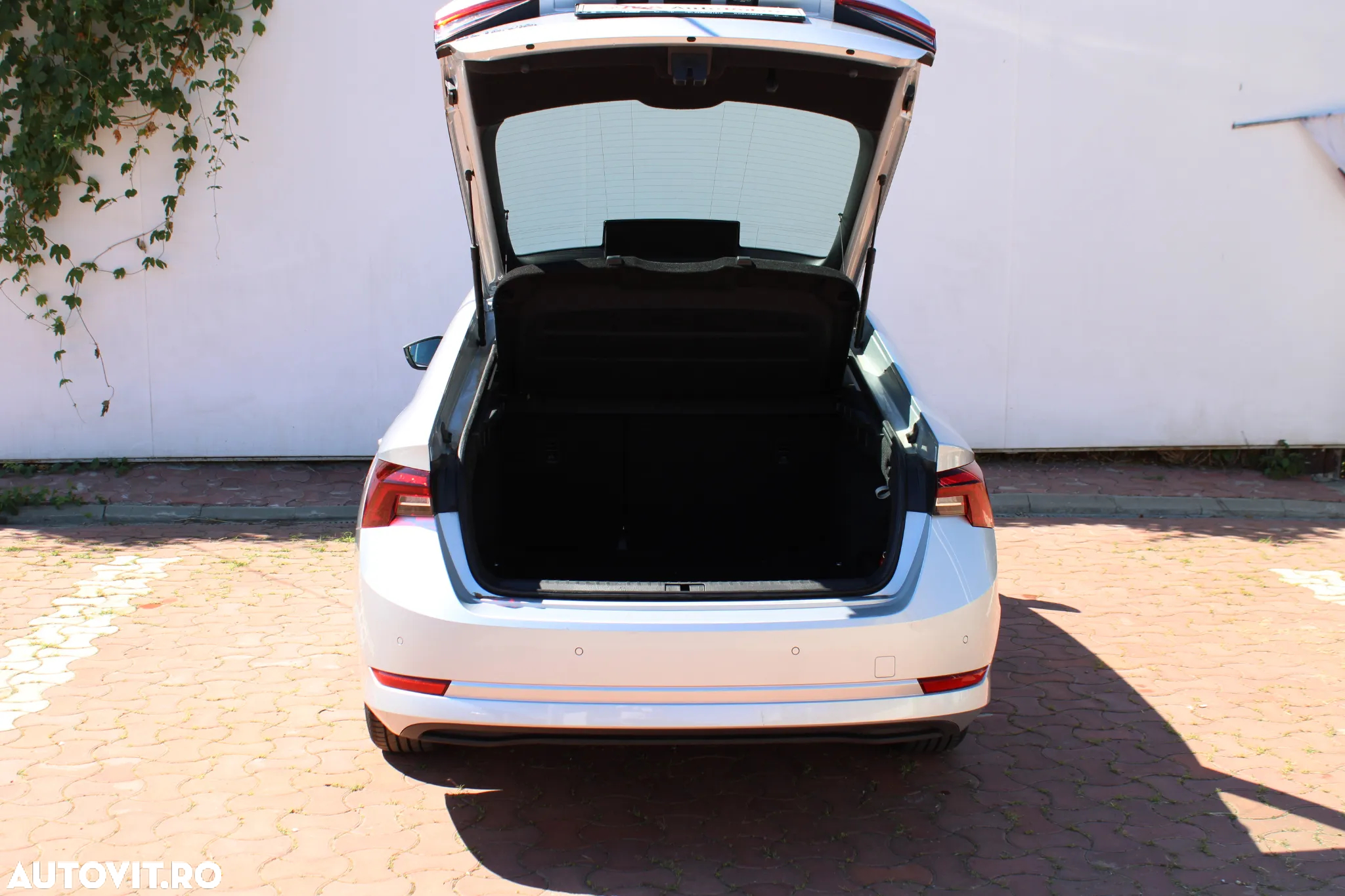 Skoda Octavia 2.0 TDI DSG Ambition - 5