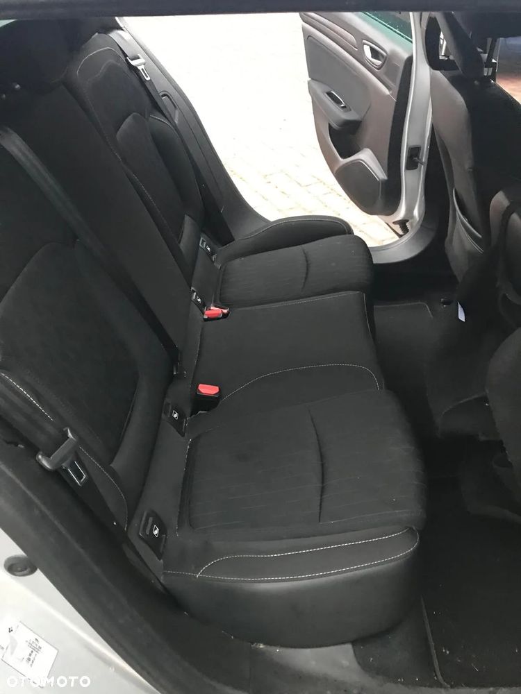 Renault Megane 1.5 Blue dCi Intens - 15