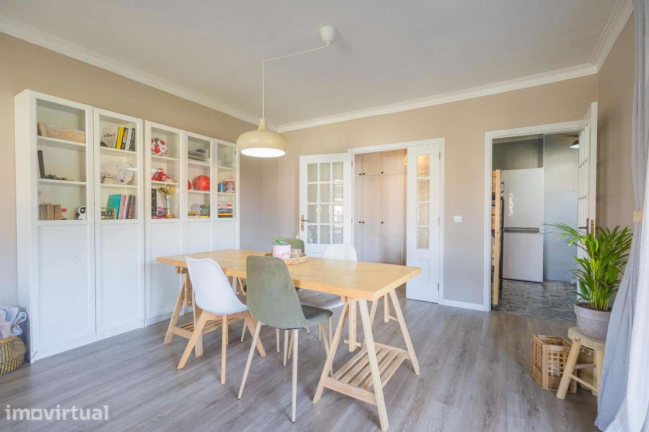 Apartamento T2 com Varanda — Excelente Localização junto ao Metro - Grande imagem: 5/27