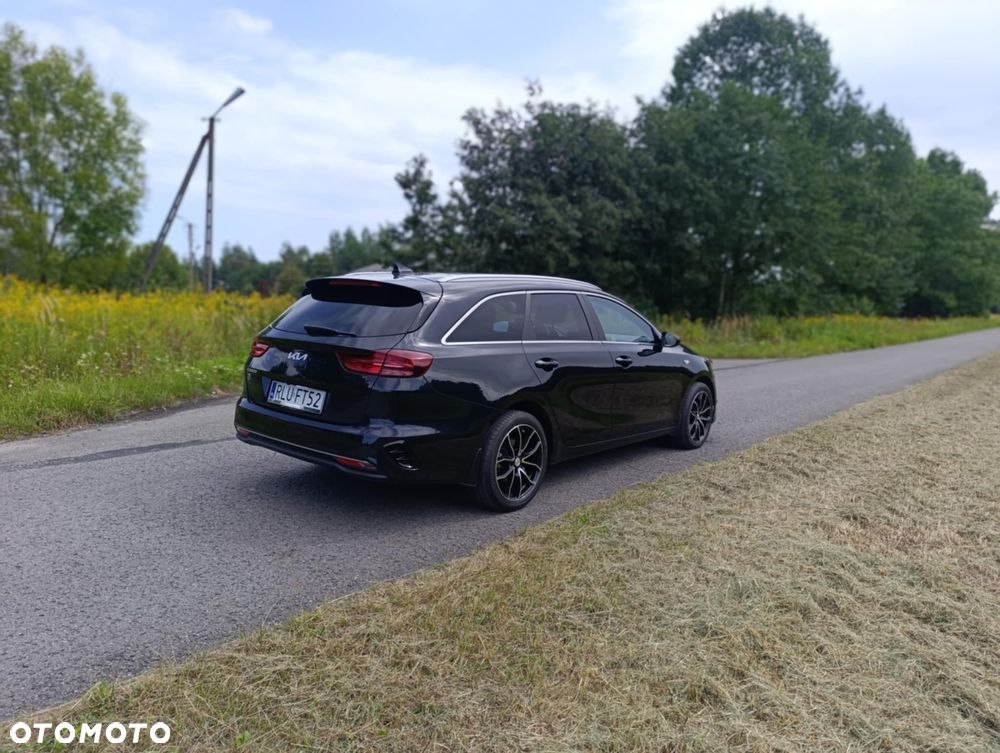Kia Ceed 1.6 CRDi mHEV Business Line DCT - 11
