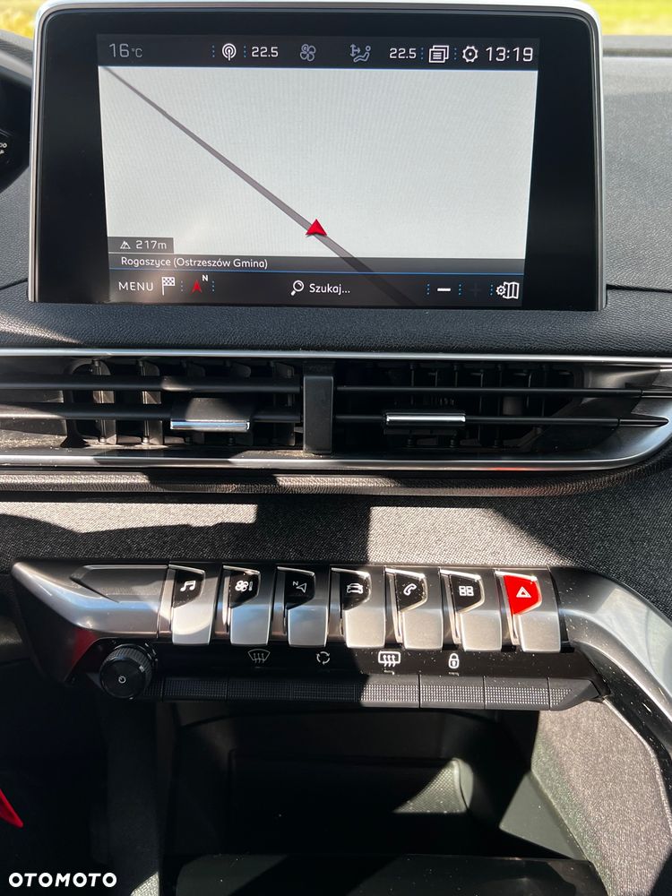 Peugeot 3008 1.2 PureTech GPF Allure S&S - 10