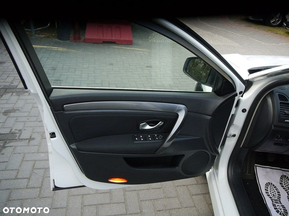 Renault Laguna 2.0 16V 140 Expression - 31