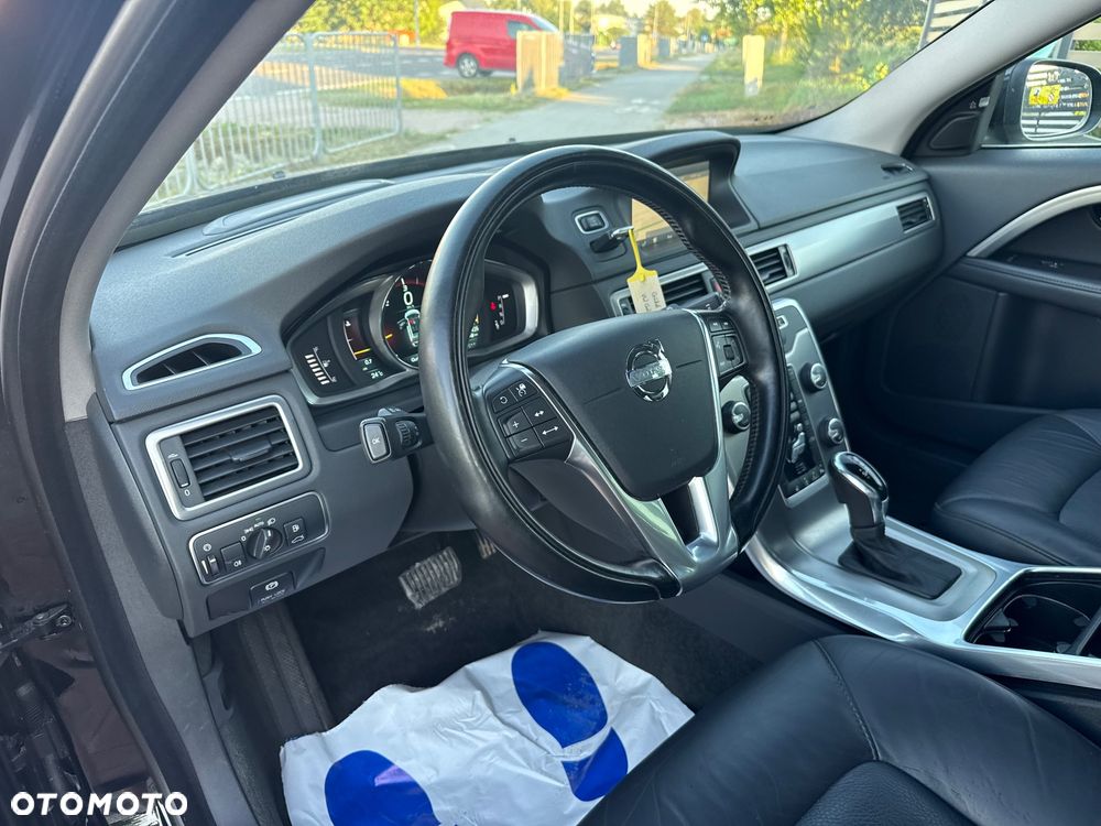 Volvo V70 D5 AWD Geartronic Momentum - 19