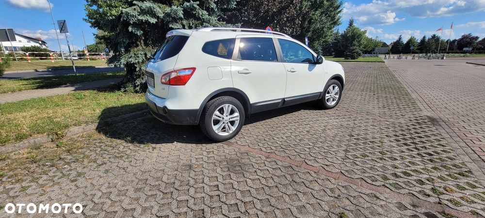 Nissan Qashqai+2 - 5