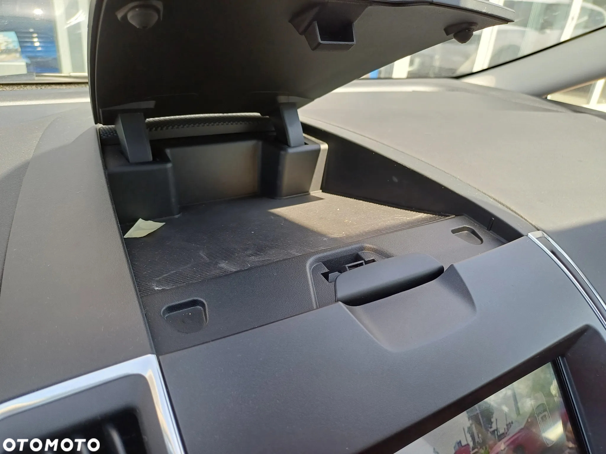 Ford S-Max 2.5 Hybrid Titanium CVT - 25