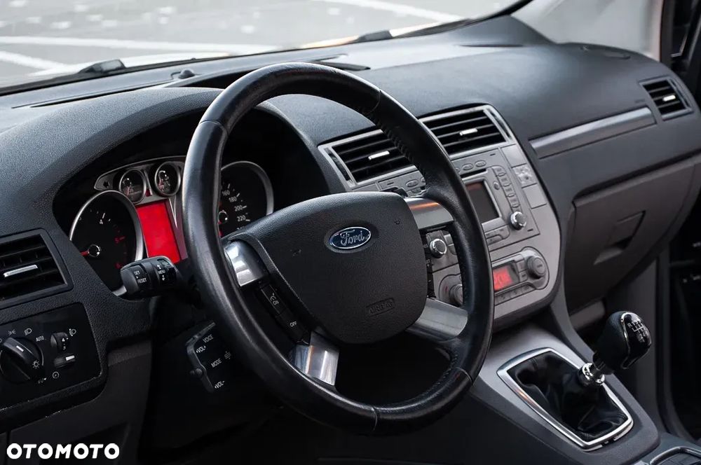 Ford Kuga 2.0 TDCi 4x4 Trend - 27