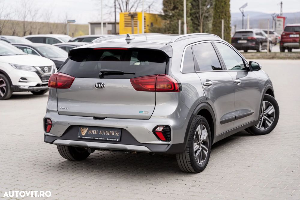 Kia Niro 1.6 GDI HEV 2WD OPF Aut. Vision - 4