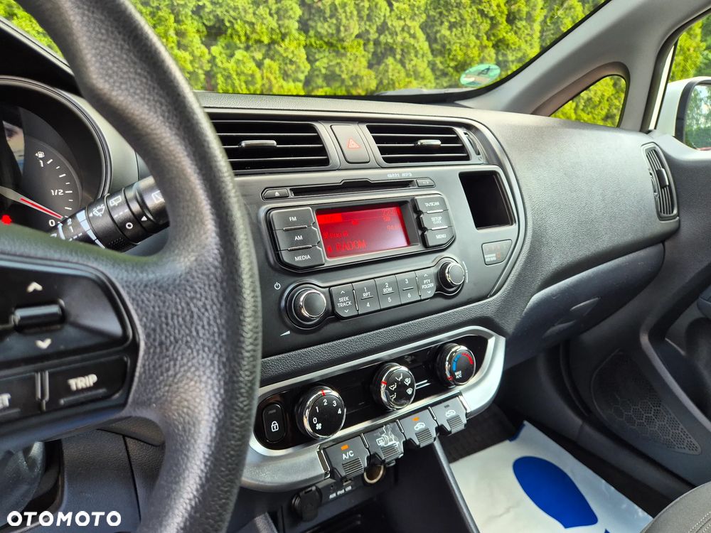 Kia Rio 1.2 XL - 32