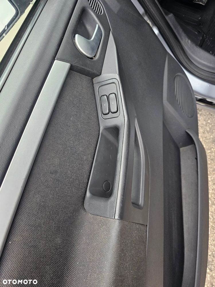 Opel Meriva 1.6 16V (Essentia) - 18