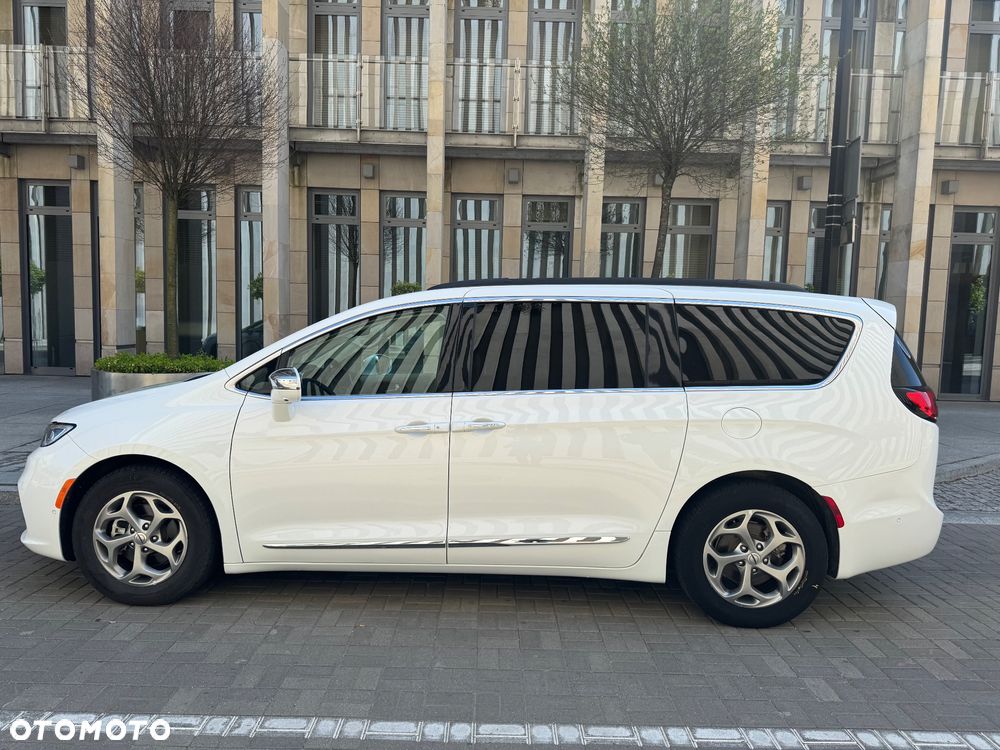 Chrysler Pacifica - 5