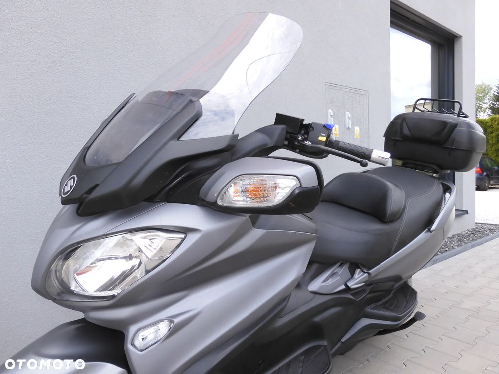 Suzuki Burgman - 18