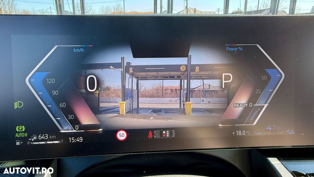 BMW Seria 5 550e xDrive AT PHEV - 35