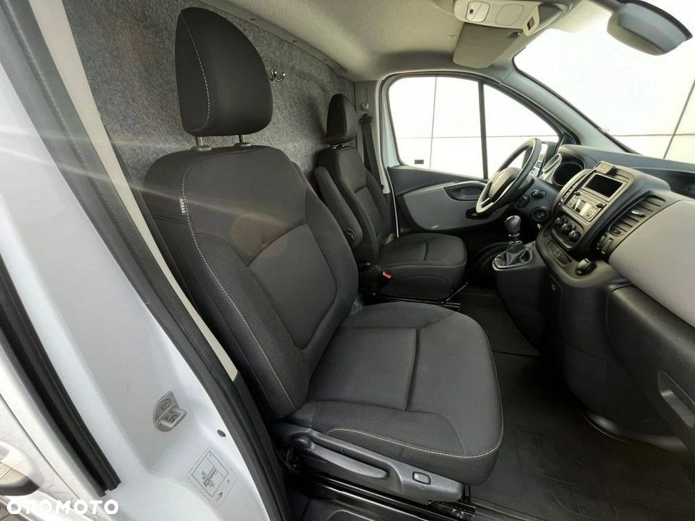 Renault Trafic - 21