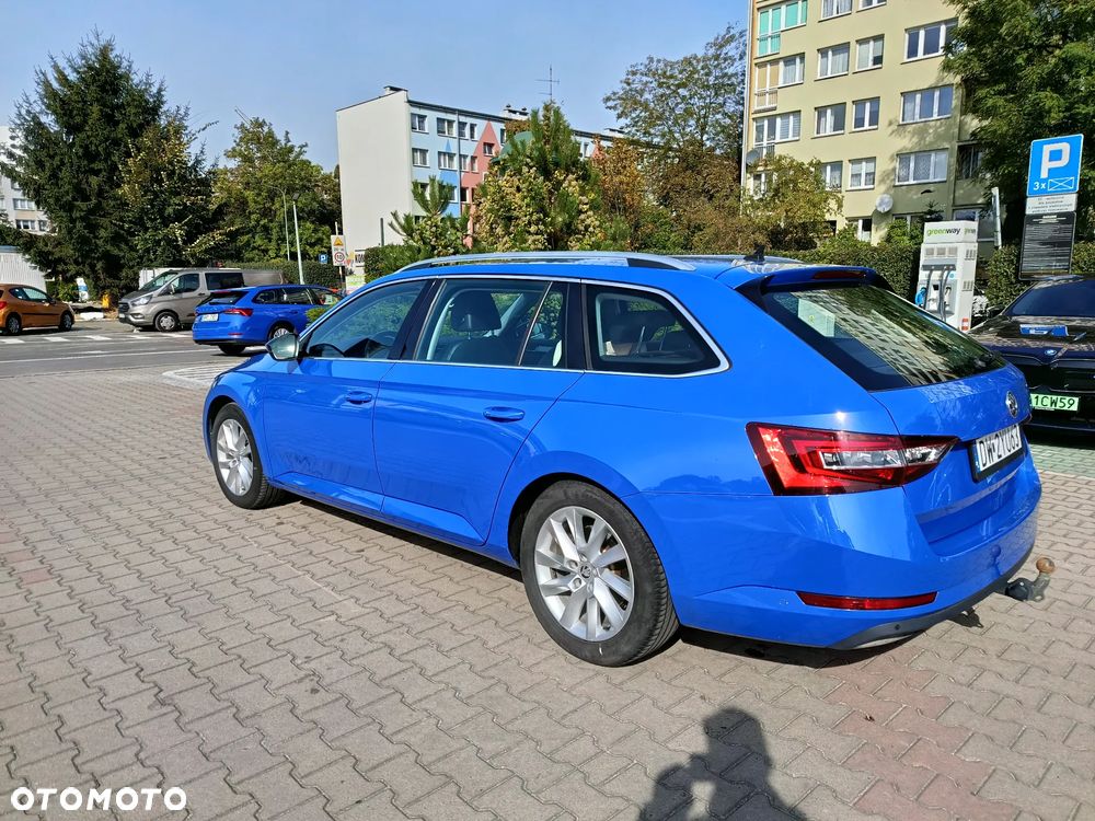Skoda Superb 2.0 TDI L&K DSG7 - 3