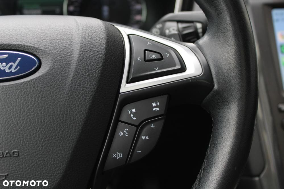 Ford Mondeo - 31