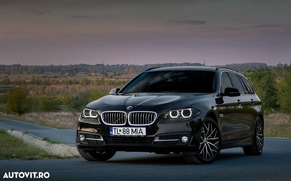 BMW Seria 5 530d xDrive Touring Aut. - 1