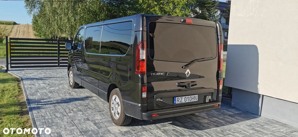 Renault Trafic 2.0 dCi EDC - 6