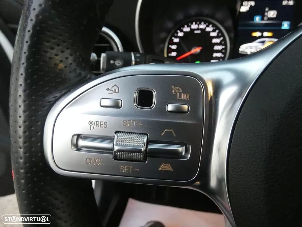 Mercedes-Benz C 220 d AMG Line - 31