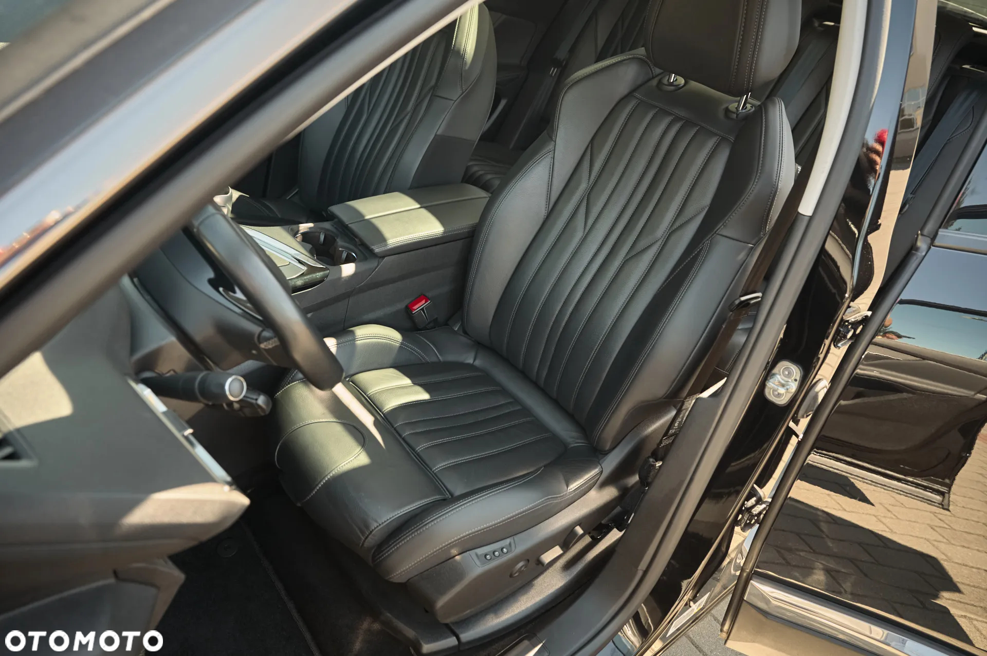 Peugeot 3008 BlueHDi 130 Stop & Start Allure Business-Paket - 18