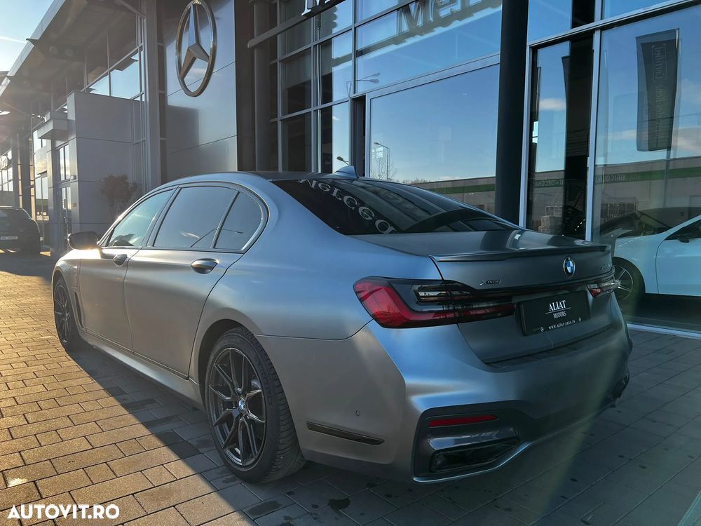 BMW Seria 7 - 37