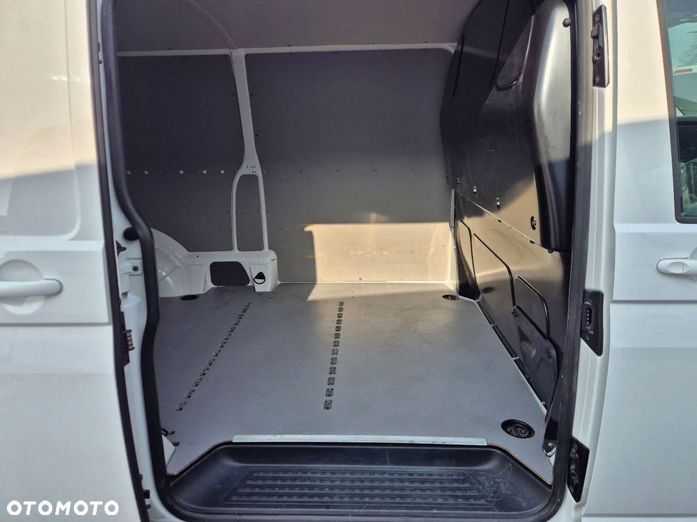 Volkswagen Transporter T6.1 DSG L2H1 Webasto LED - 10