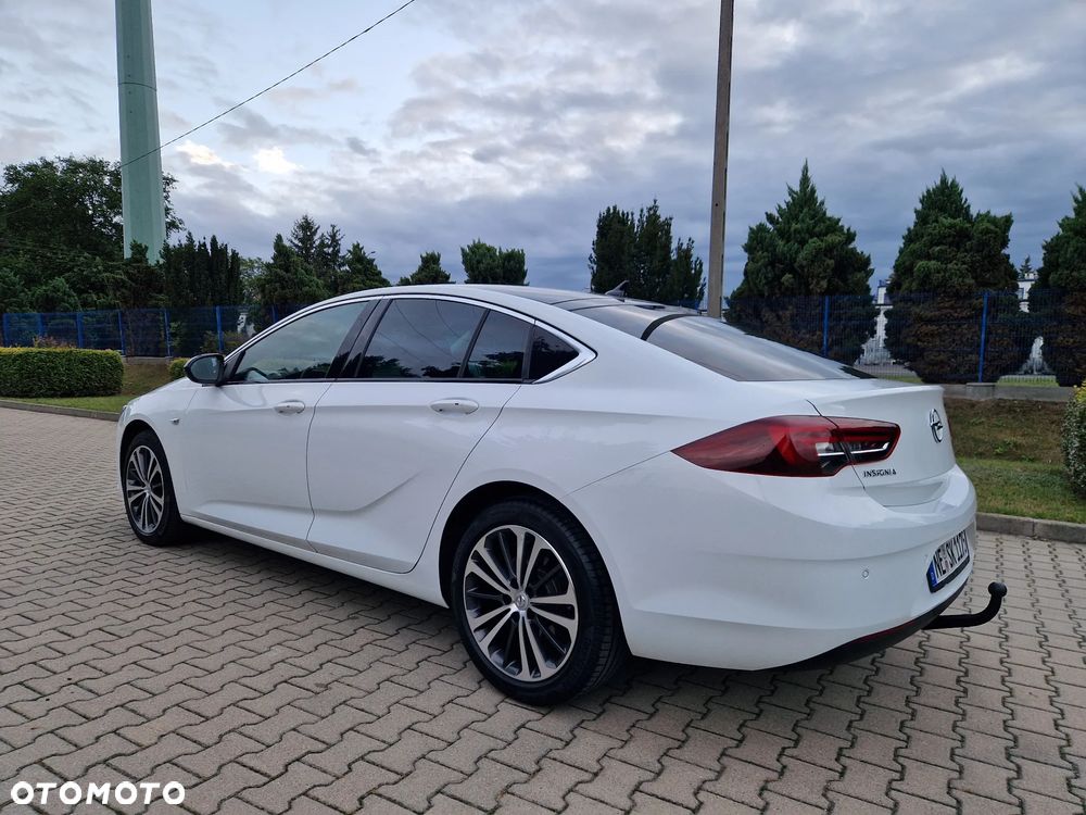 Opel Insignia - 10