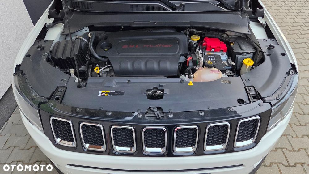 Jeep Compass 2.4I 4x4 Automatik Limited - 31