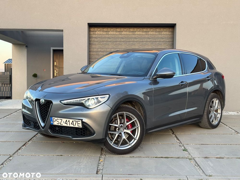 Alfa Romeo Stelvio 2.0 Turbo 16V AT8-Q4 First Edition - 6