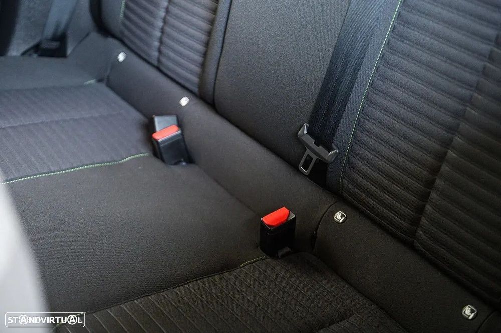 Peugeot 208 1.2 PureTech Active Pack - 31