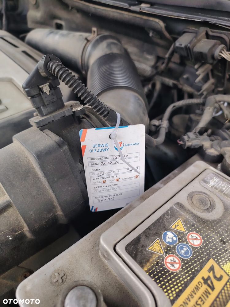 Volkswagen Passat - 15