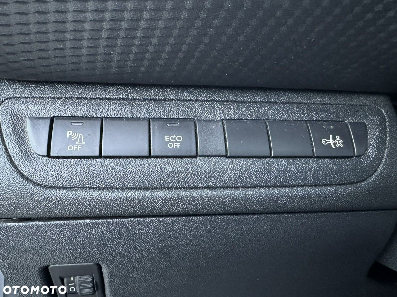 Peugeot 2008 - 17