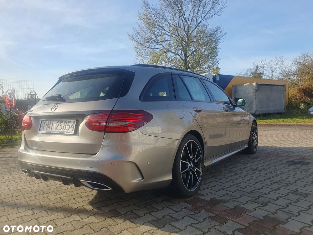 Mercedes-Benz Klasa C 220 d 4Matic T 9G-TRONIC AMG Line - 7