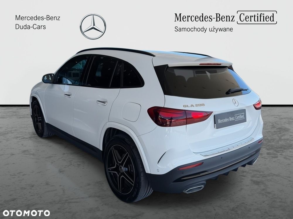 Mercedes-Benz GLA 200 AMG Line - 4