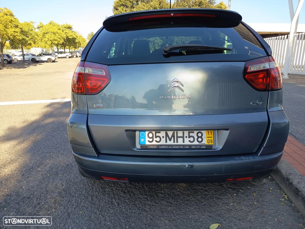 Citroen C4 Picasso 2011 photo 4