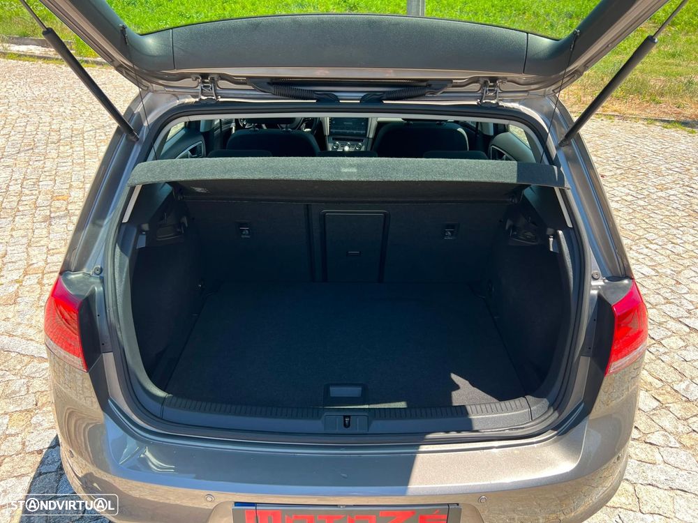VW Golf 1.6 TDi Confortline DSG - 5
