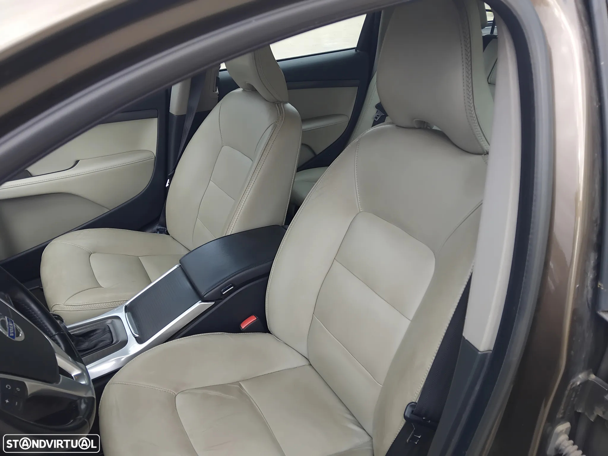 Volvo XC 70 2.0 D4 Summum Dynamic Geartronic - 8