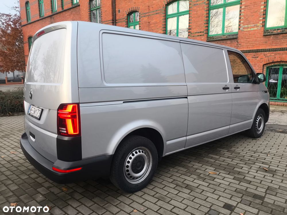 Volkswagen Transporter - 9