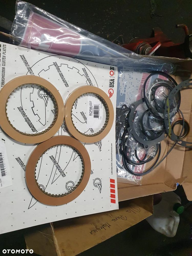 Cadillac Deville - 12