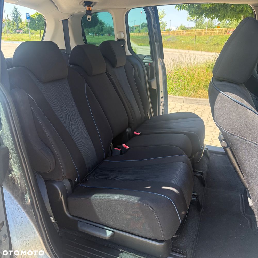 Mazda 5 1.6 CD Navi + - 10