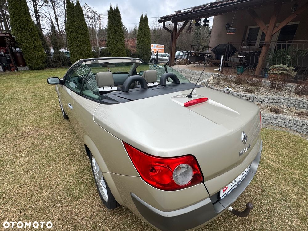 Renault Megane 2.0 Luxe Privilege - 23