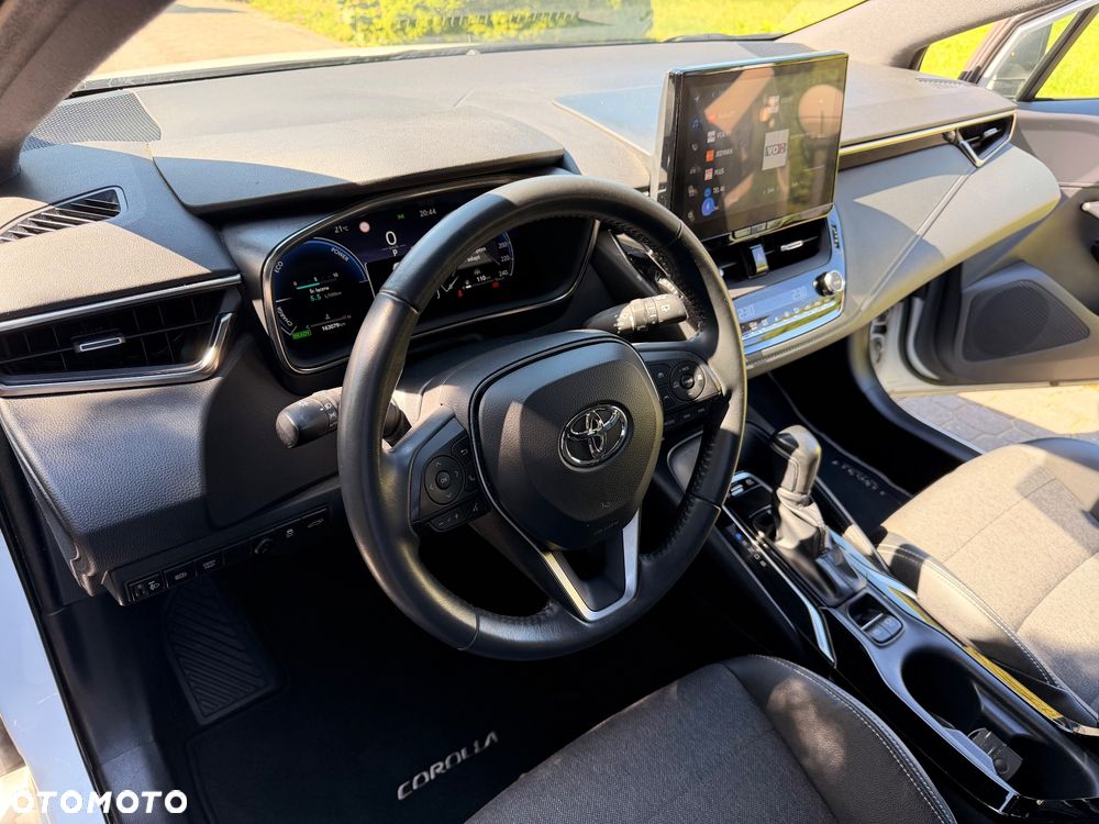 Toyota Corolla 1.8 Hybrid Executive - 27