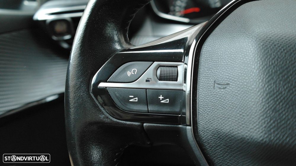 Peugeot 208 1.2 PureTech Active - 33